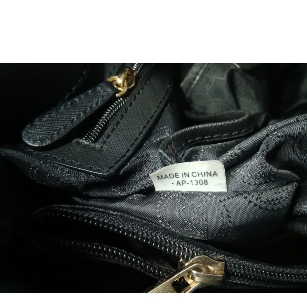 Michael Kors black Saffiano Leather Hamilton East West Studio Handbag Tote - Picture 11 of 12